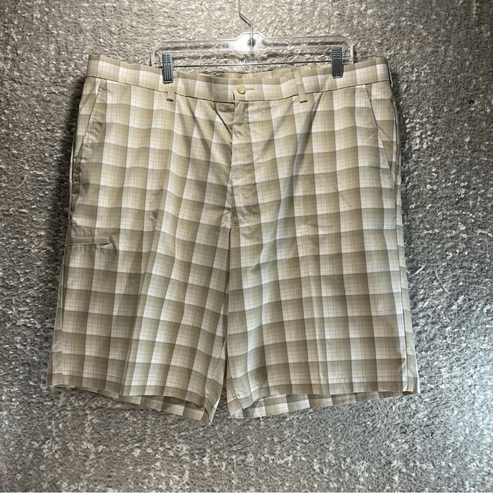 Grand Slam Men's Sz 42 Performance Shorts Tan White Golf Plaid Polyester NWT